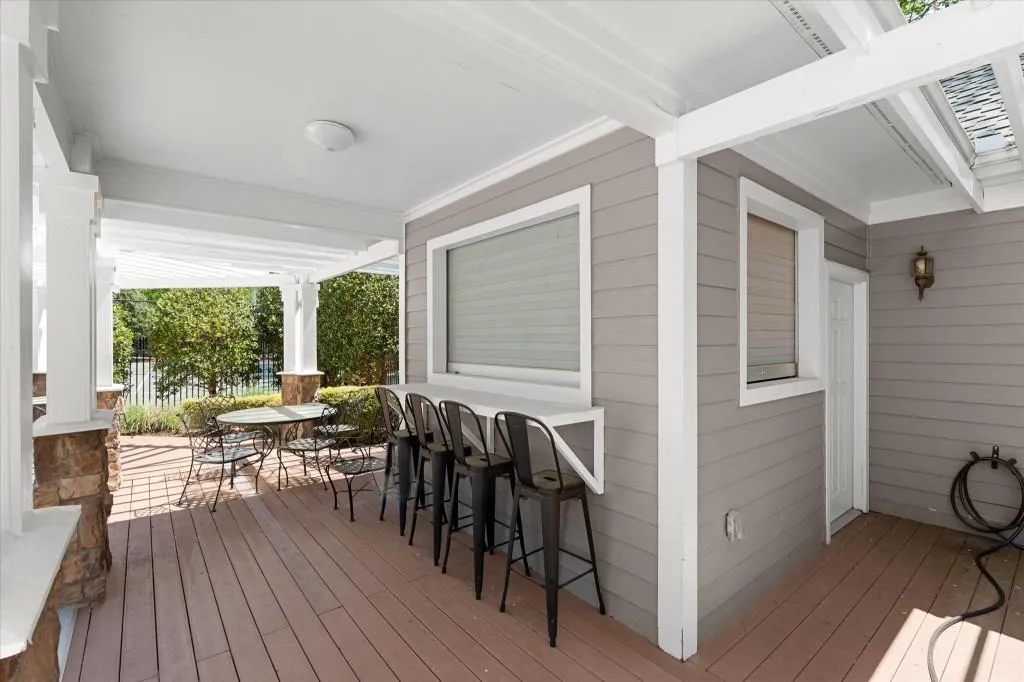 Alpharetta, Georgia 30004, United States, 3 Bedrooms Bedrooms, ,3 BathroomsBathrooms,Residential,Pending,124156