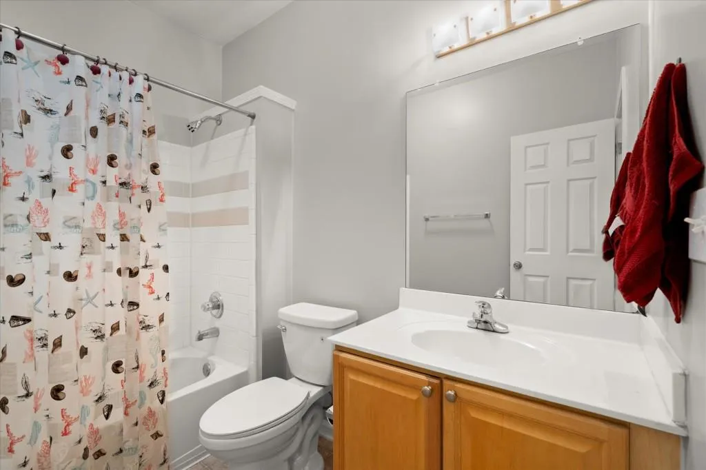 Alpharetta, Georgia 30004, United States, 3 Bedrooms Bedrooms, ,3 BathroomsBathrooms,Residential,Pending,124156