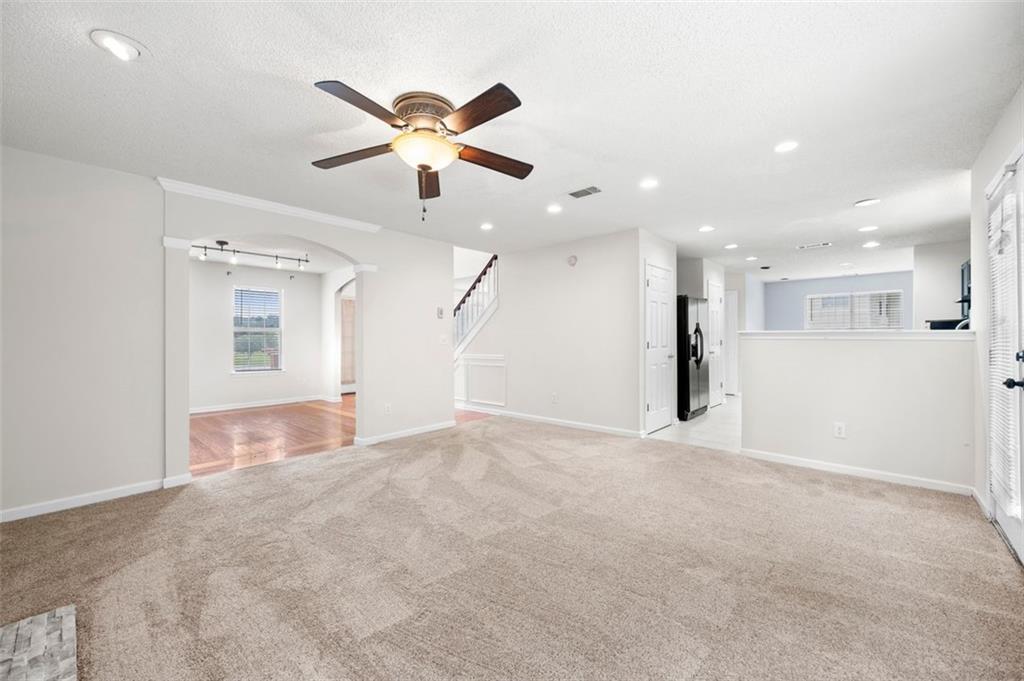 1486 Rogers Crossing Drive, Lithonia, Georgia image 9