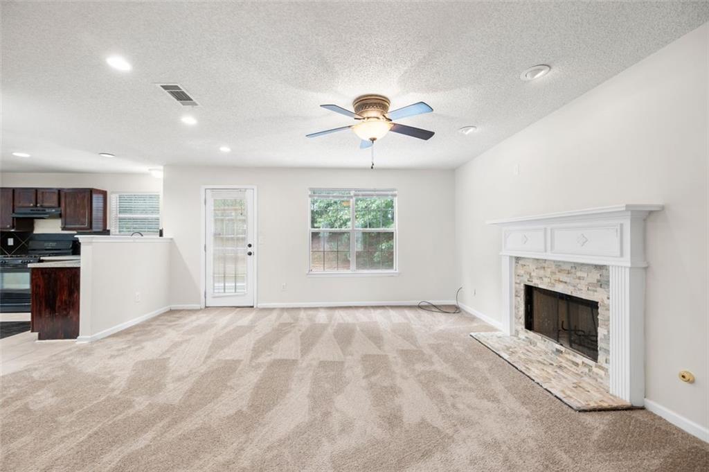 1486 Rogers Crossing Drive, Lithonia, Georgia image 7