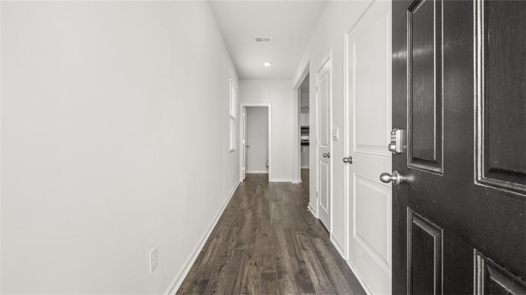 245 LAURITSEN Way