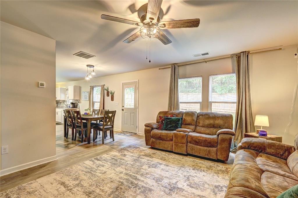 336 Freeman Circle, Villa Rica, Georgia image 4