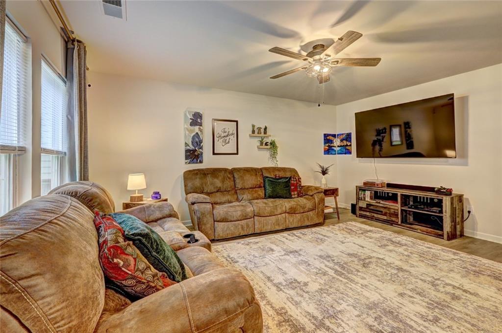 336 Freeman Circle, Villa Rica, Georgia image 3