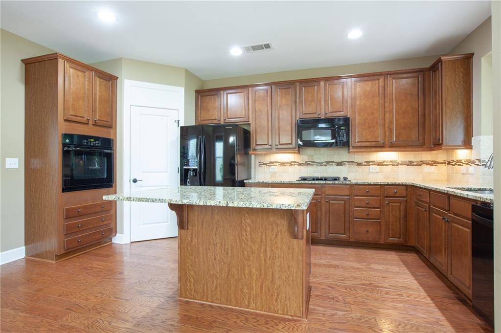 3309 Locust Cove Road, Gainesville, Georgia image 9