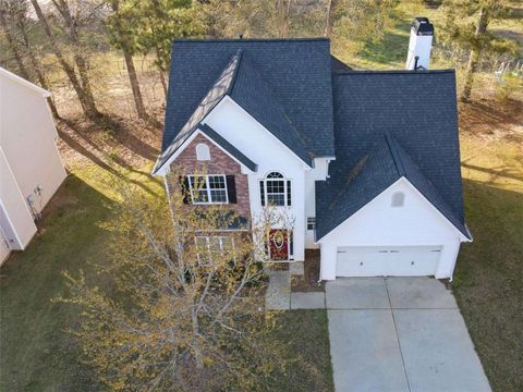 910 Lakeside Court Loganville GA 30052
