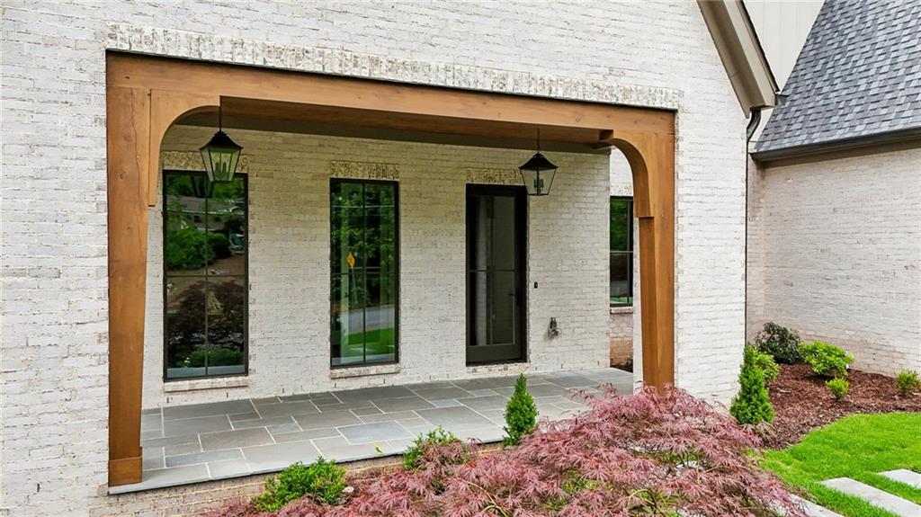 680 Edgewater Trail