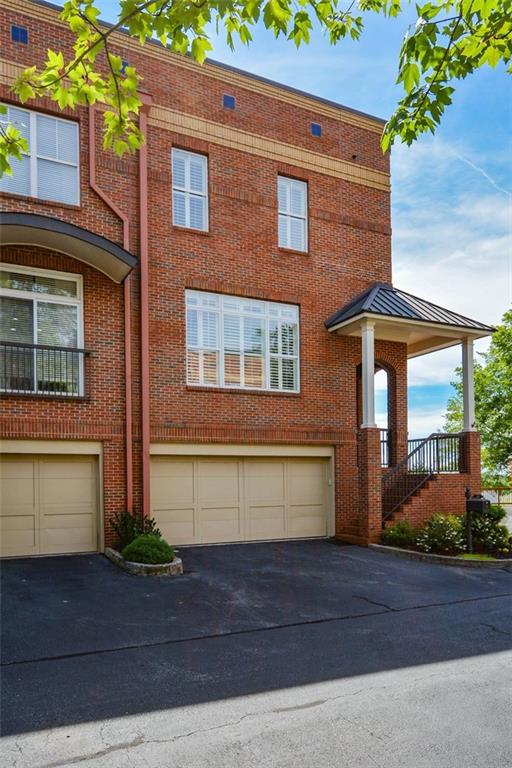 40 Emerson Hill Square