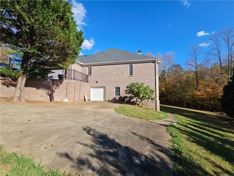 A home in Hoschton