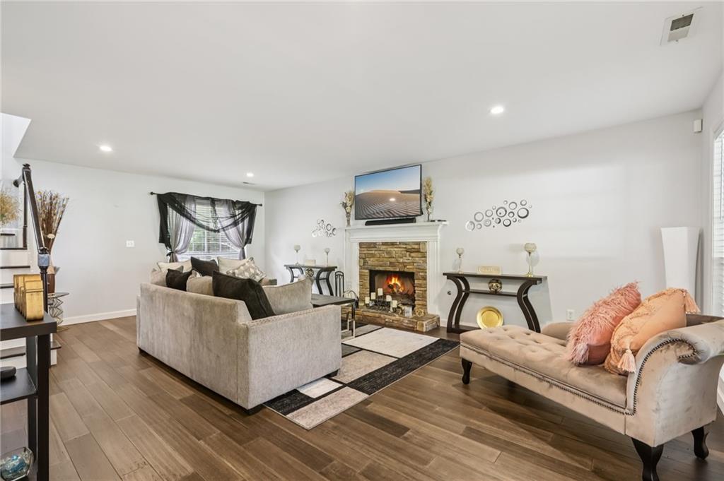 209 Kensington Trace