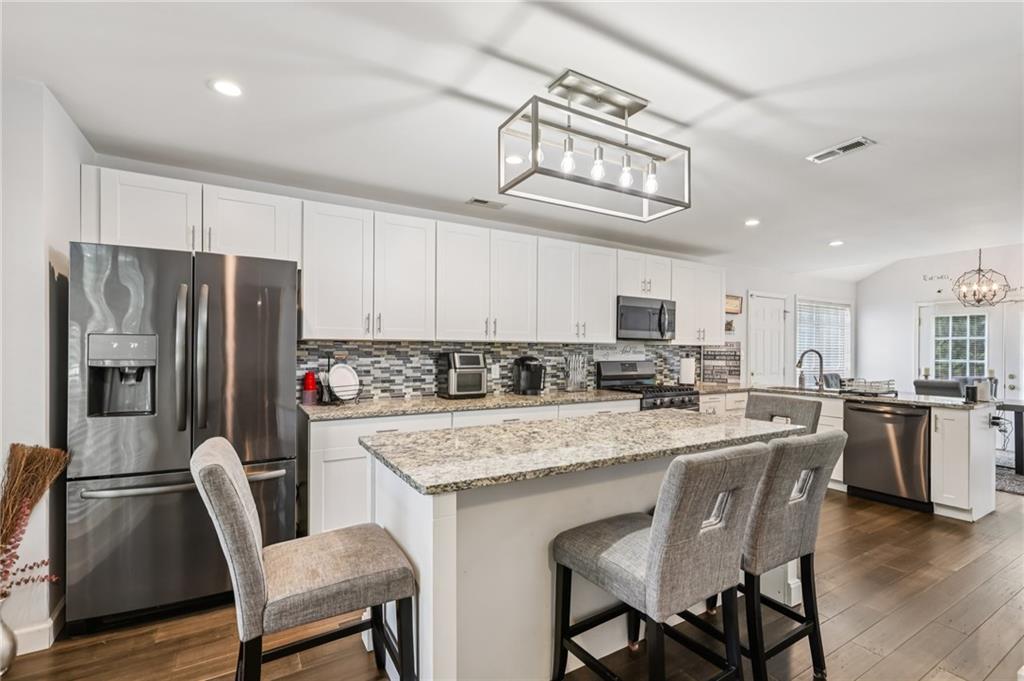 209 Kensington Trace