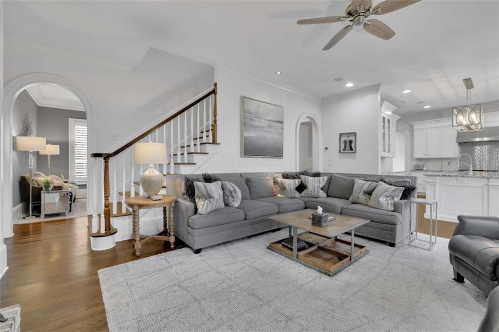 4084 Peachtree Dunwoody Road NE