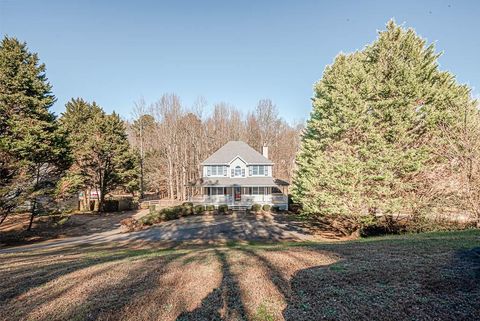 A home in Dawsonville