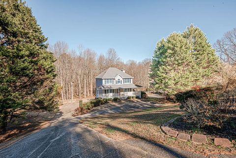 A home in Dawsonville