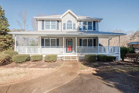 A home in Dawsonville