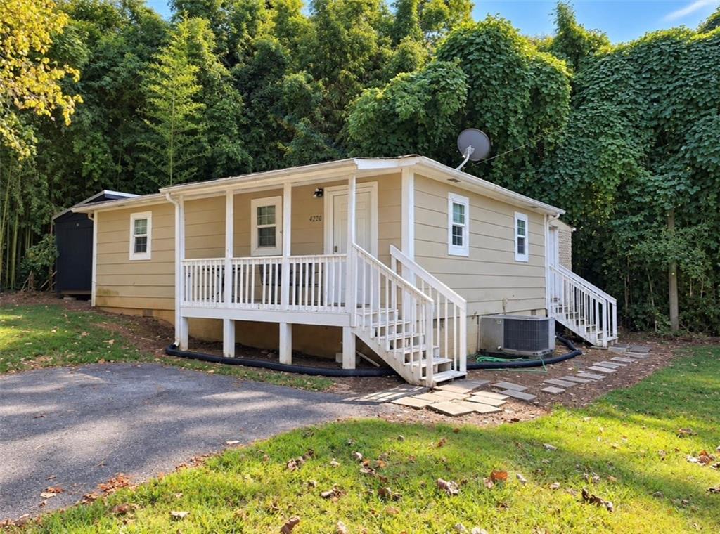 4220 Holland Drive