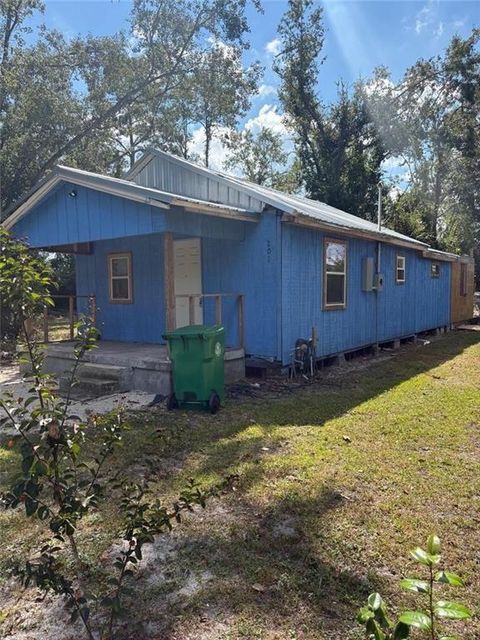 Homes For Sale - 201 Cummings Place<br/> Valdosta, GA 31601