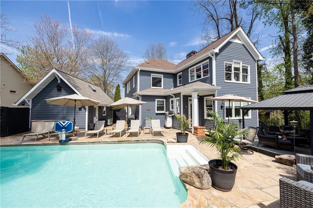 1115 Leah Lane SE