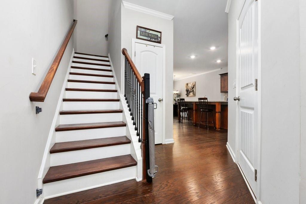 1427 Lanier Vista Drive