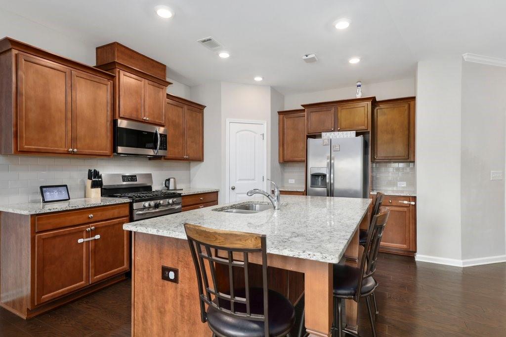 1427 Lanier Vista Drive
