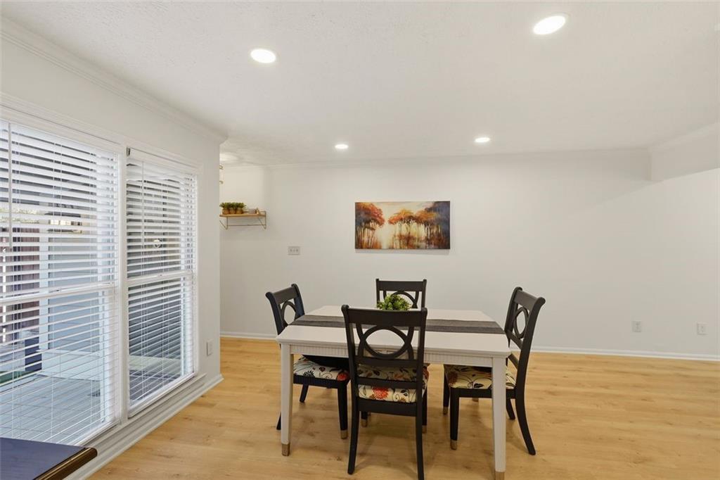 5034 Meadow Lane