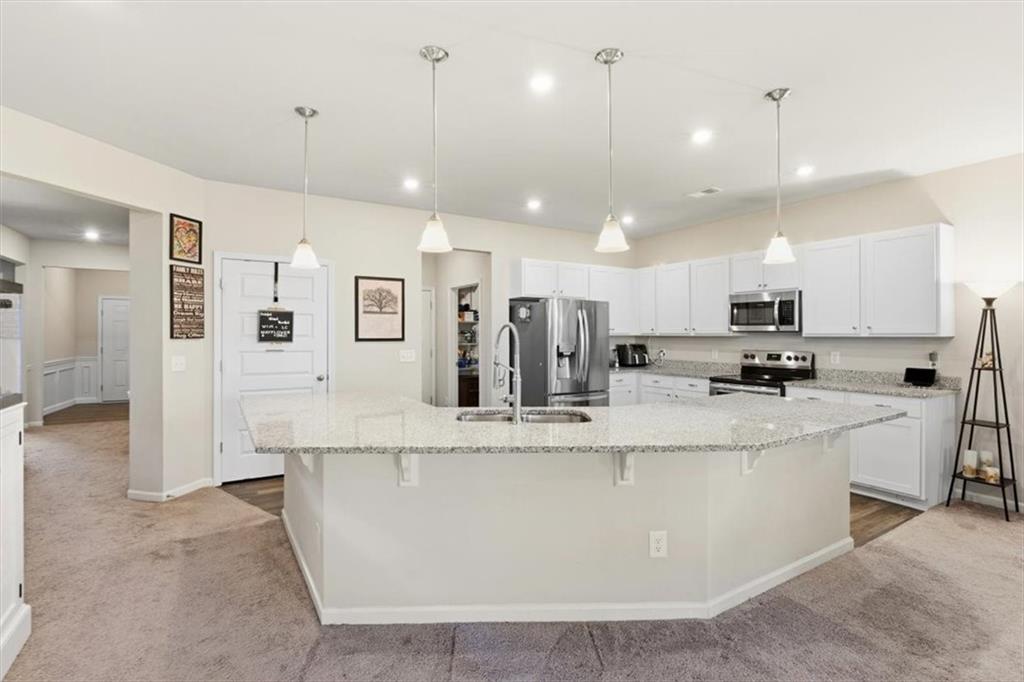 11 Rambling Oaks Drive NE