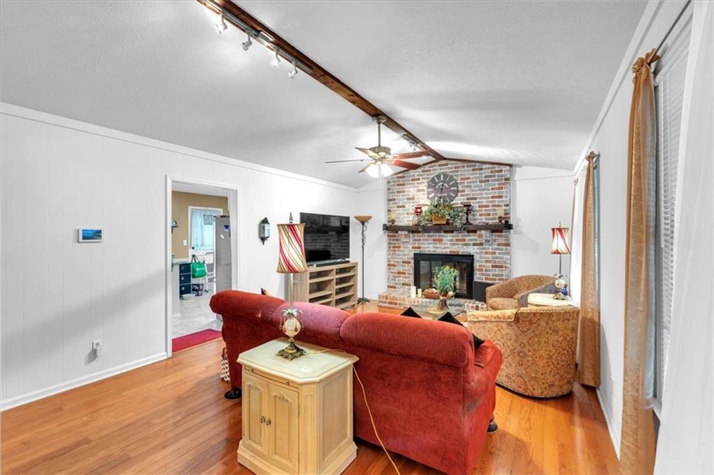 6863 Recreation Lane, Acworth, Georgia image 9