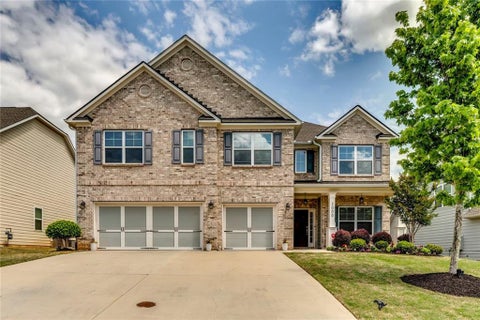 Homes For Sale - 2000 Woodmont Drive<br/> Douglasville, GA 30135