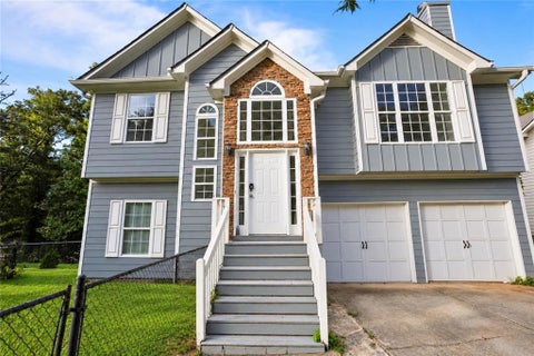 Homes For Sale - 1068 S Gordon Road<br/> Austell, GA 30168