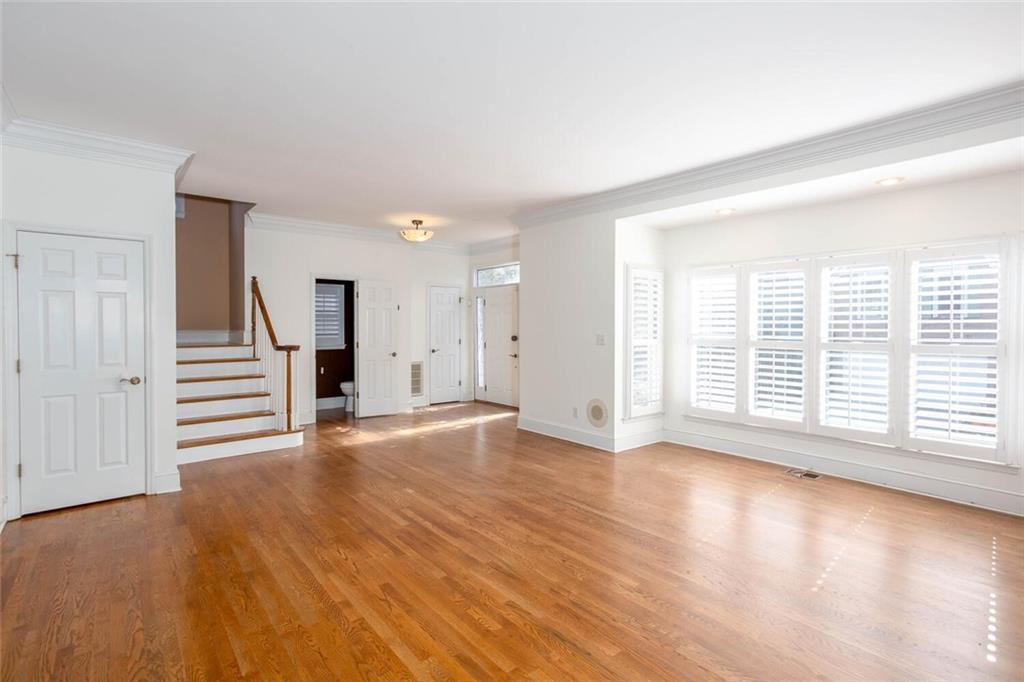 1320 Wildcliff Parkway NE