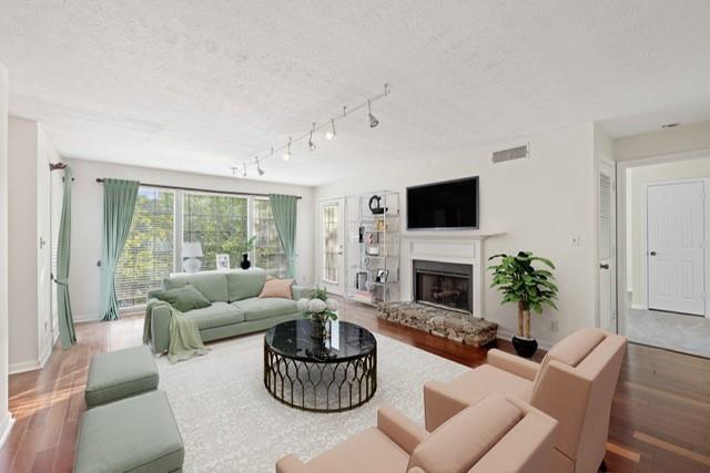 2308 Country Park Drive SE