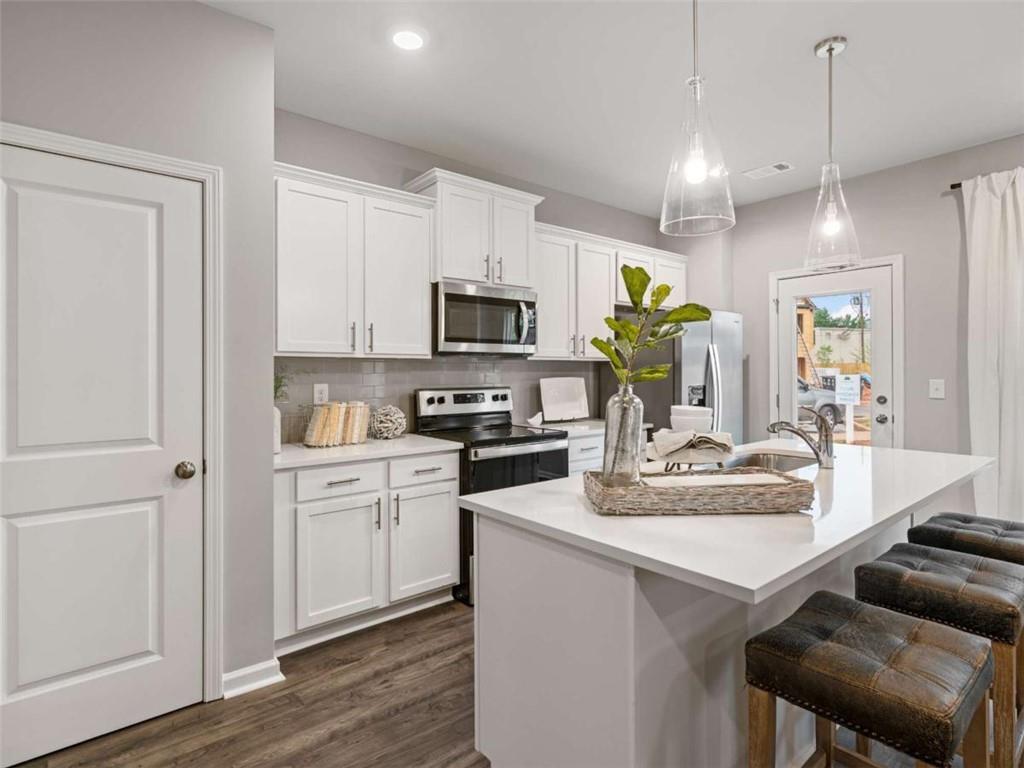5623 Hislop Lane 84