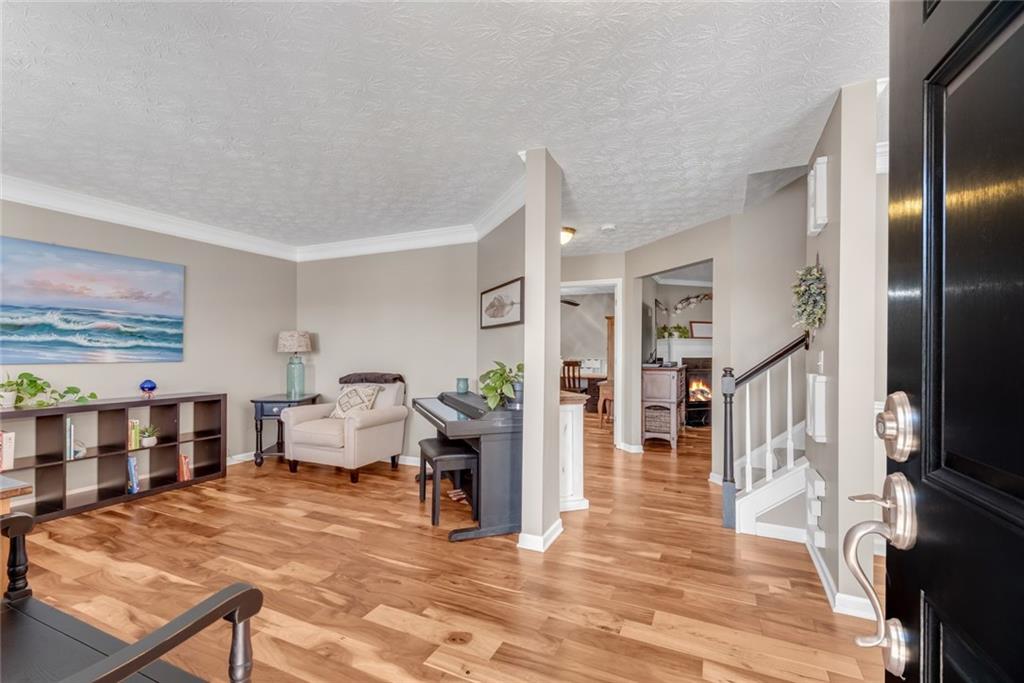 3303 Deer Valley Drive NW