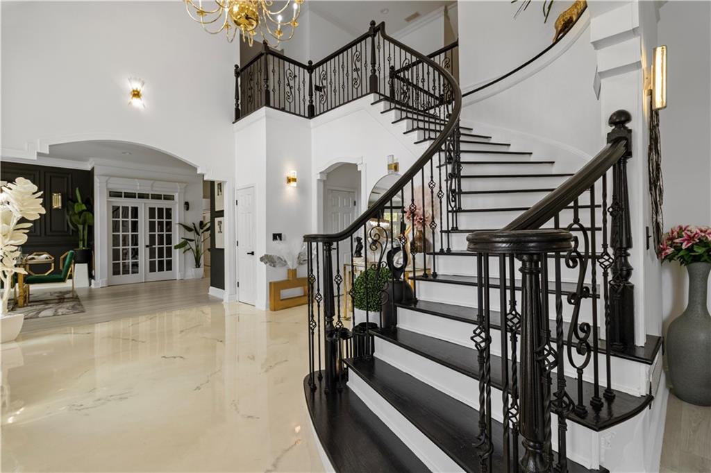 1020 Henry Terrace
