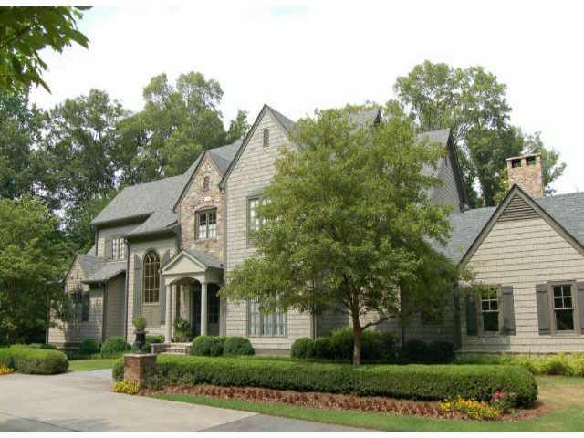 INCREDIBLE 12 YR YOUNG HOME TOTALLY RENOVATED & B'FULLY EXPANDED! FAB FINISHES, 6 FPLCS, ELEVATOR, LG RMS INCL SPECTACULAR FAM RM & OCTAGONAL SCRN PORCH. MOTOR COURT W/ 5 CAR GARAGE(S) W/DARLING FULL APT ABOVE. ARTISTIC WINE CELLAR, EXER RM & MEDIA/REC RM ON LOWER LEVEL. W/POOL &
