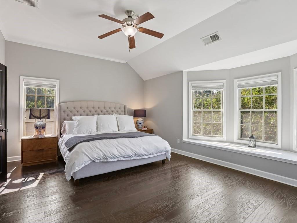 550 Micayne Circle SE 1