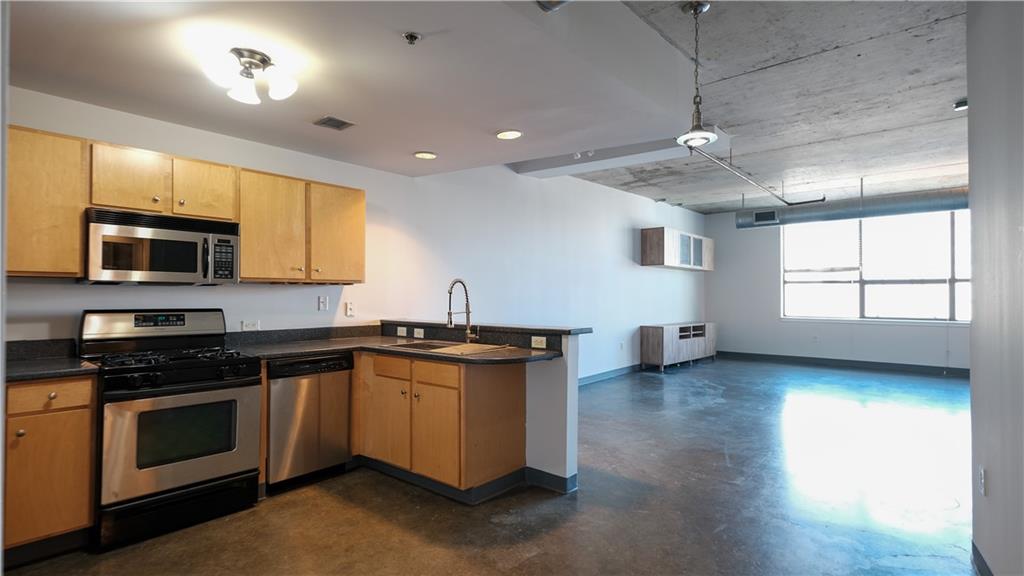 115 W Peachtree Place NW 709