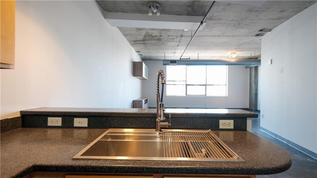 115 W Peachtree Place NW 709