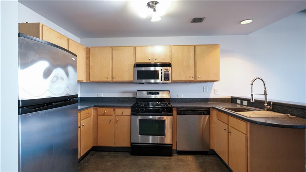 115 W Peachtree Place NW 709