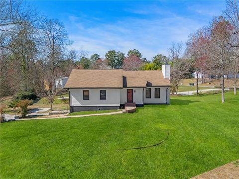 2860 Powder Horn Trail SW Marietta GA 30064