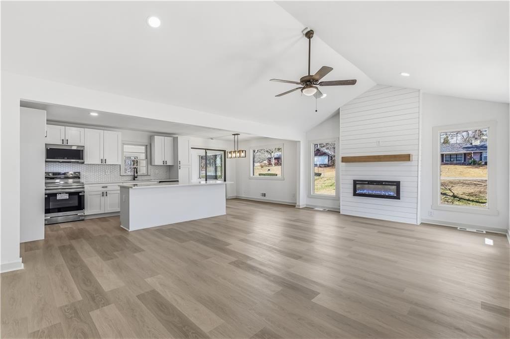 2860 Powder Horn Trail SW