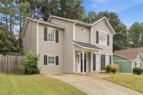 Homes For Sale - 5535 Downs Way<br/> Lithonia, GA 30058