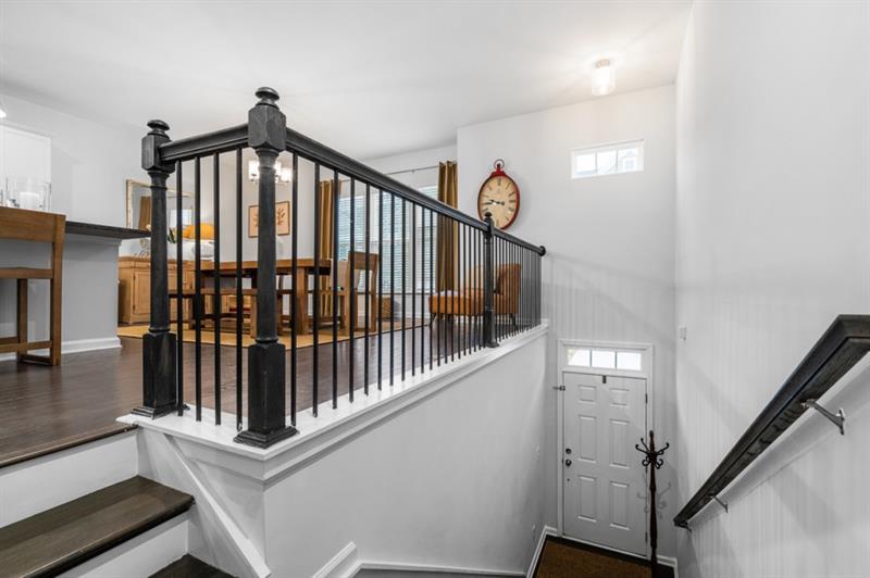 1098 Caruso Drive, Buford, Georgia image 3