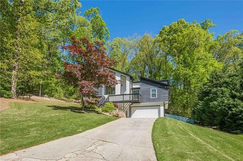 2033 Cliff Creek Court SE Smyrna GA 30080