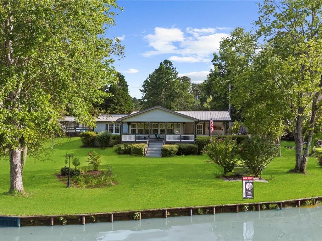100 Southlake Drive