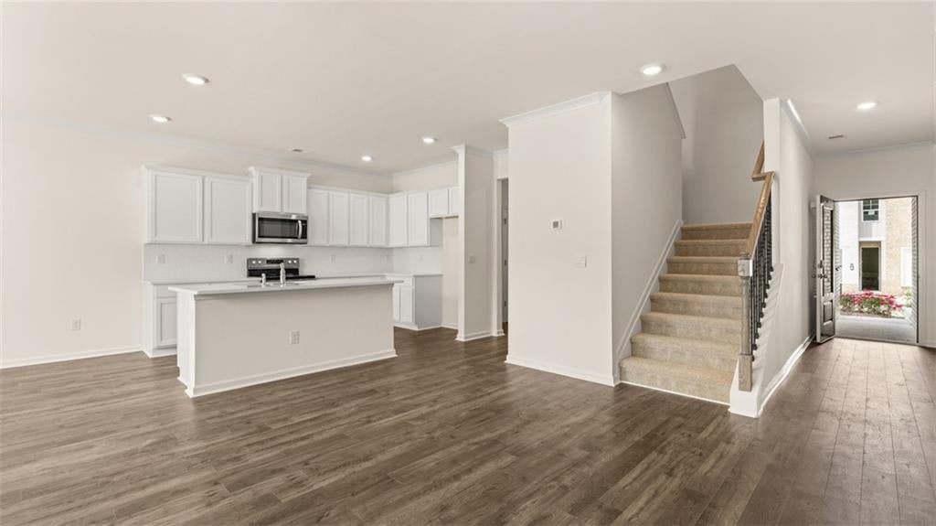 420 Silver Moon Drive