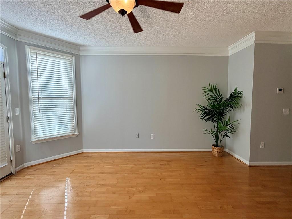 955 Juniper Street NE #2114