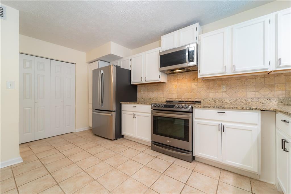 3677 Blackshear Court, Duluth, Georgia image 10