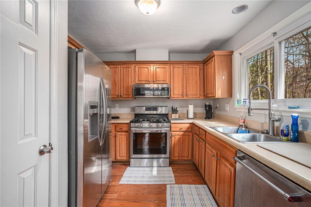 787 Faye Drive, Kennesaw, Georgia image 3