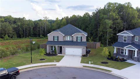 Homes For Sale - 6960 Newcastle Court<br/> Fairburn, GA 30213