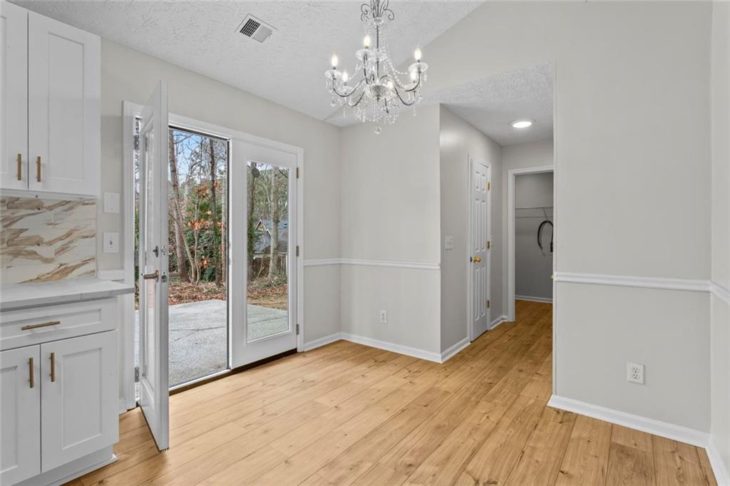 2501 Baysridge Drive NW